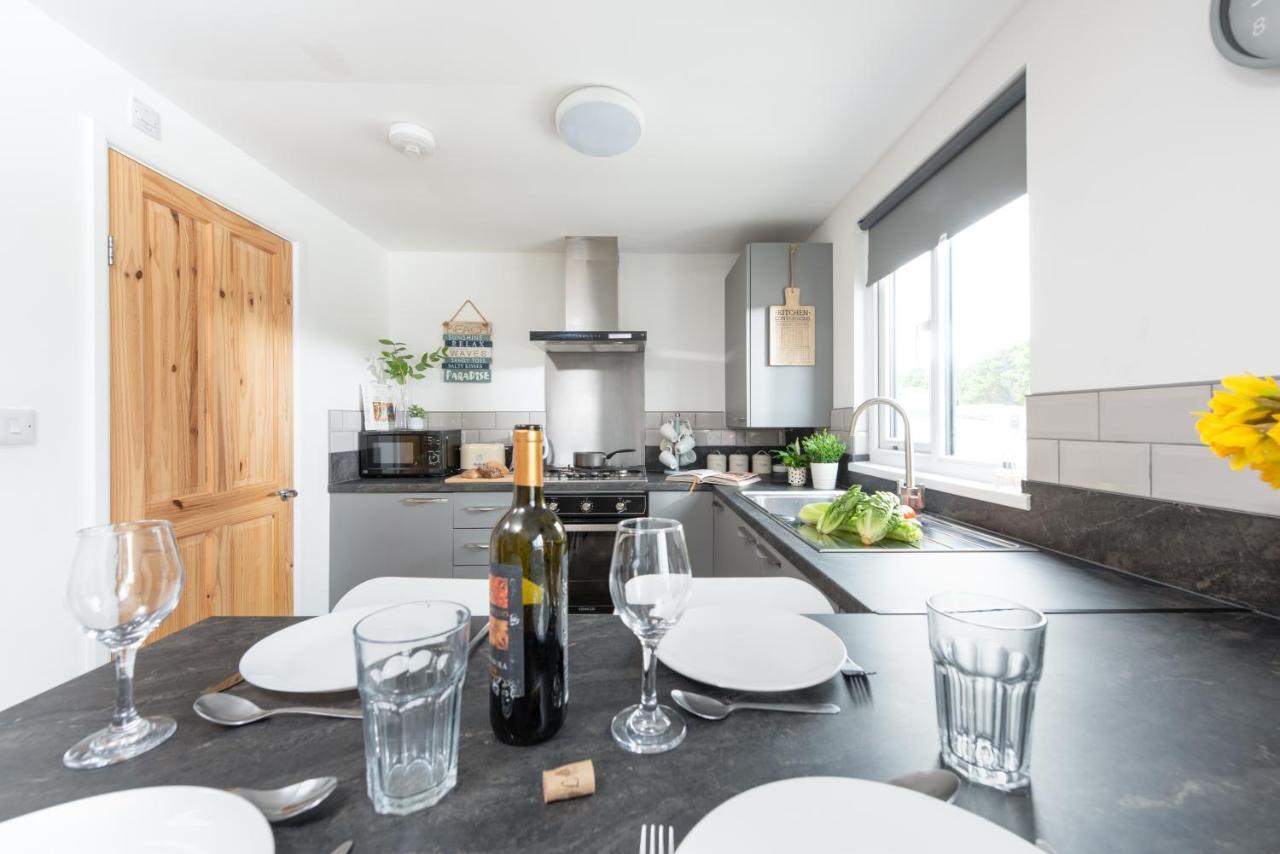 Wheal Rose -Beautifully Fitted Lodge Helston Cornwall Exterior foto