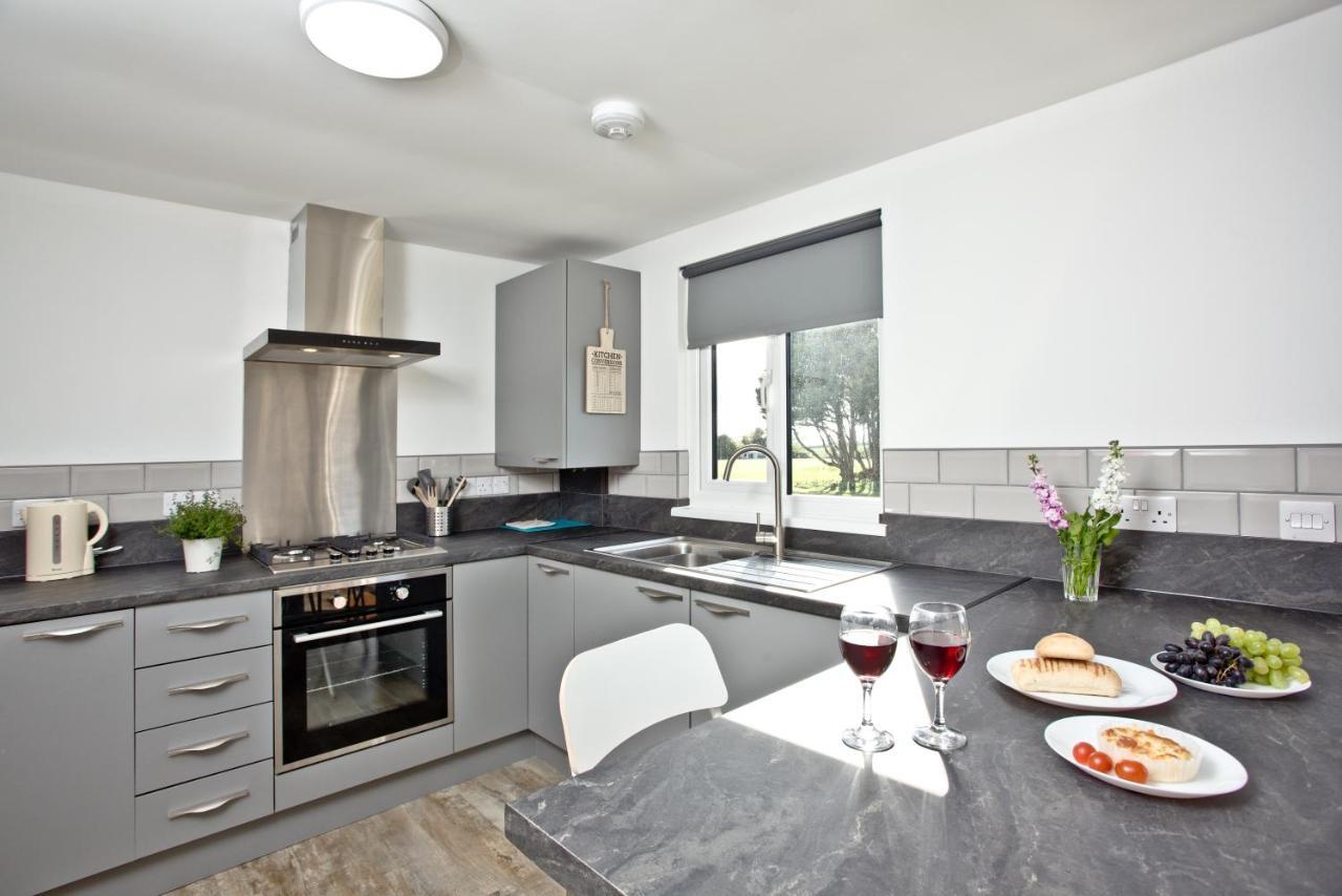 Wheal Rose -Beautifully Fitted Lodge Helston Cornwall Exterior foto